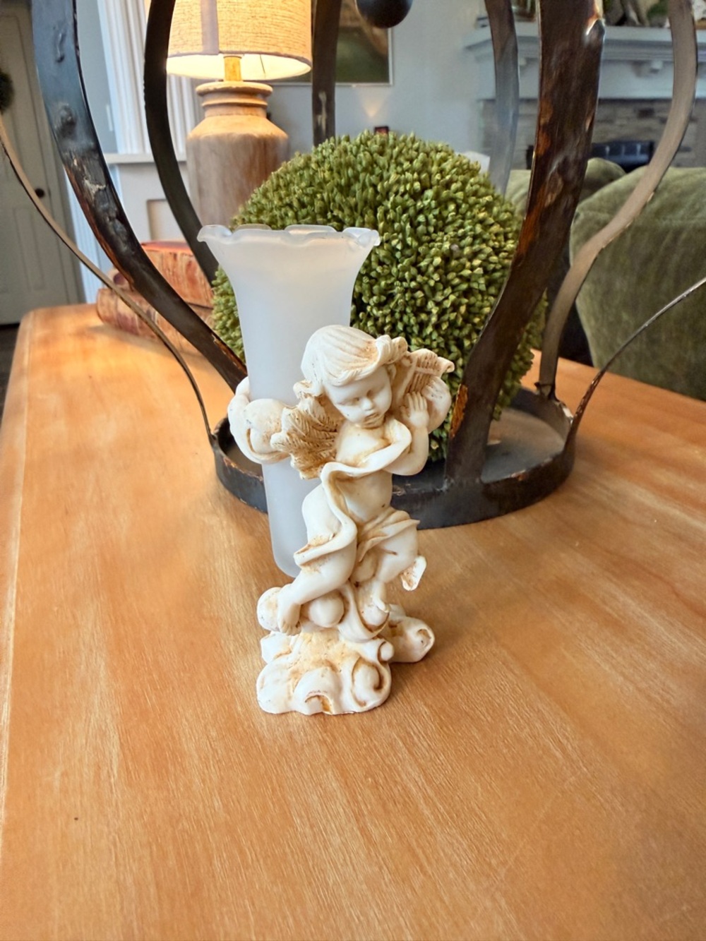 Vintage Italian Cherub Bud Vase - Cream White - Picture 13 of 15